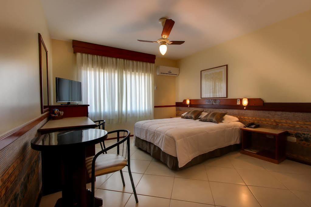 Hotel Suarez Campo Bom Buitenkant foto